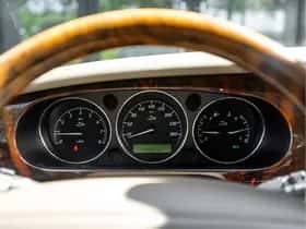 Jaguar XJ (2003) thumbnail 16