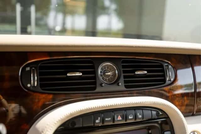 Jaguar XJ (2003) thumbnail 18