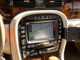 Jaguar XJ (2003) thumbnail 23