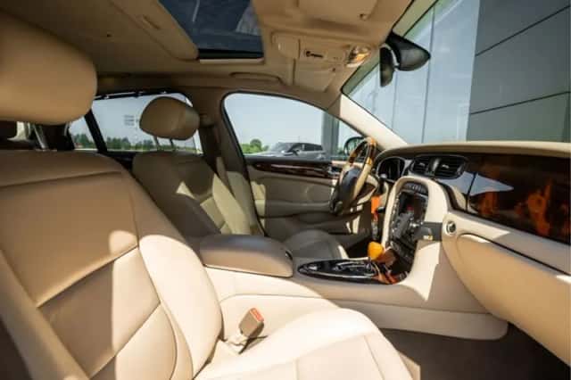 Jaguar XJ (2003) thumbnail 33