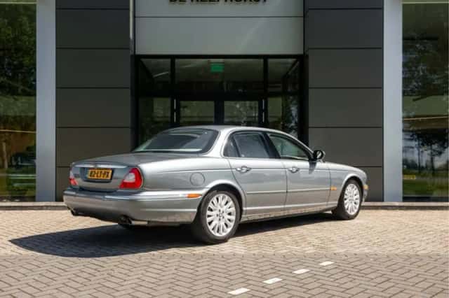 Jaguar XJ (2003) thumbnail 35