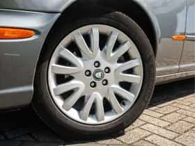 Jaguar XJ (2003) thumbnail 5
