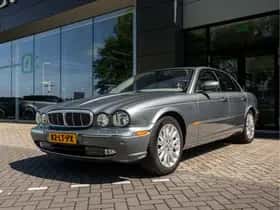 Jaguar XJ (2003) thumbnail 9