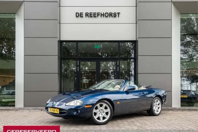Jaguar XK8 (1998) thumbnail 1