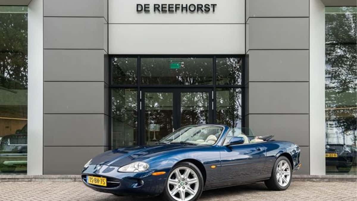Jaguar XK8 (1998) — foto 1