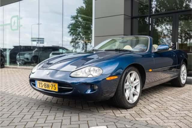 Jaguar XK8 (1998) thumbnail 11