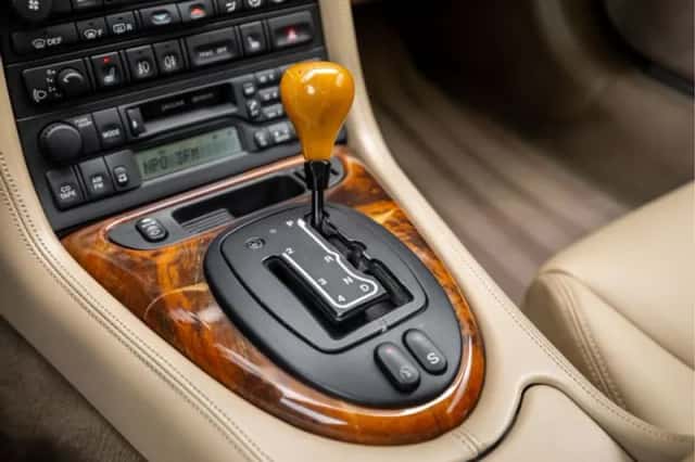 Jaguar XK8 (1998) thumbnail 21