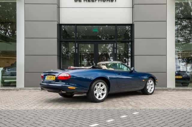 Jaguar XK8 (1998) thumbnail 26