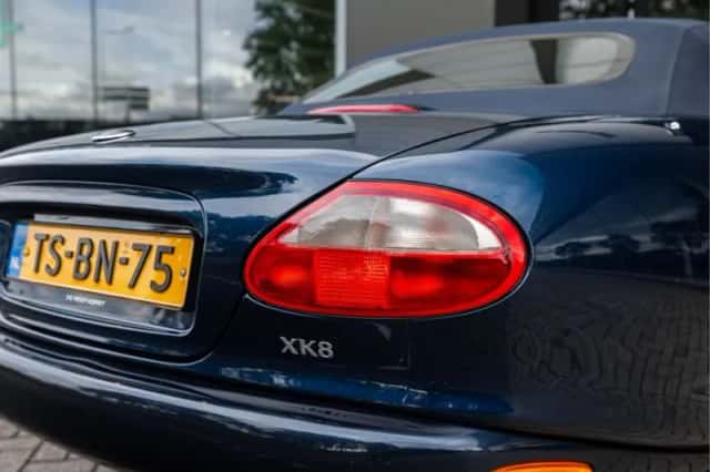 Jaguar XK8 (1998) thumbnail 29