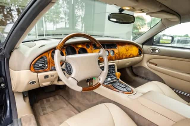 Jaguar XK8 (1998) thumbnail 6