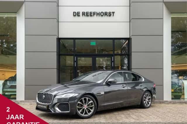 Jaguar XF (2021) thumbnail 1