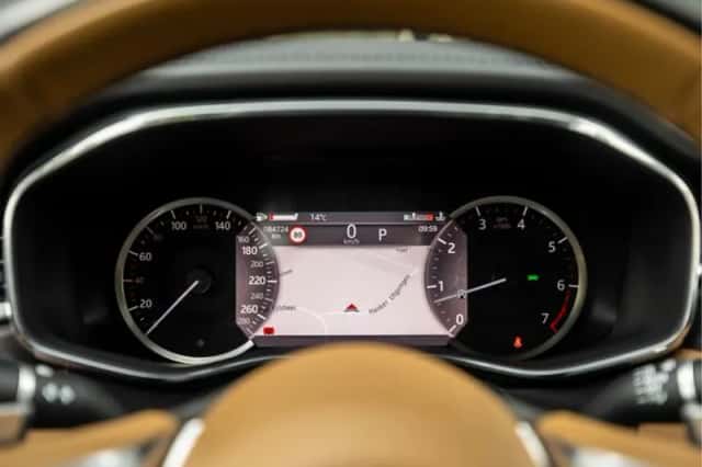 Jaguar XF (2021) thumbnail 11
