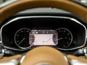 Jaguar XF (2021) thumbnail 11