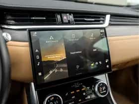 Jaguar XF (2021) thumbnail 12