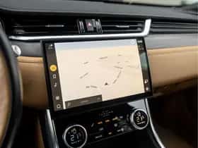 Jaguar XF (2021) thumbnail 16