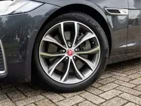 Jaguar XF (2021) thumbnail 18