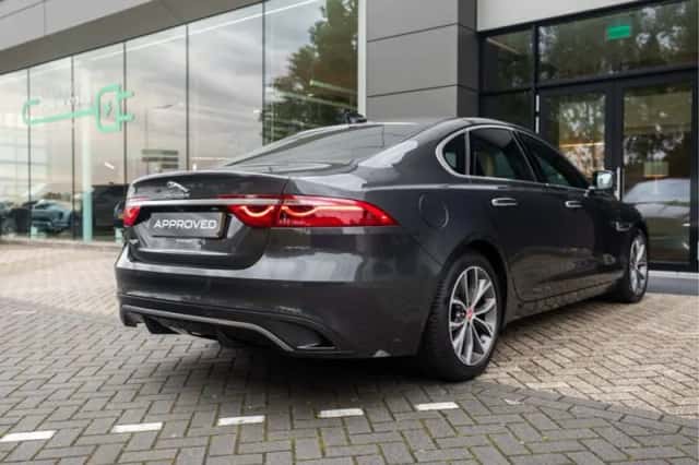Jaguar XF (2021) thumbnail 26