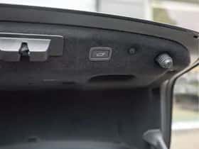 Jaguar XF (2021) thumbnail 31
