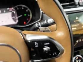 Jaguar XF (2021) thumbnail 35