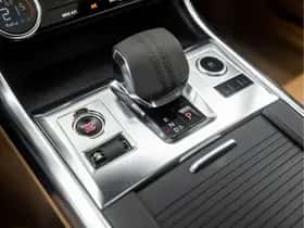 Jaguar XF (2021) thumbnail 40