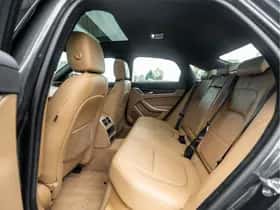 Jaguar XF (2021) thumbnail 5
