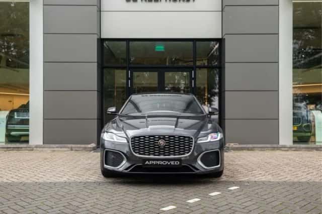 Jaguar XF (2021) thumbnail 6