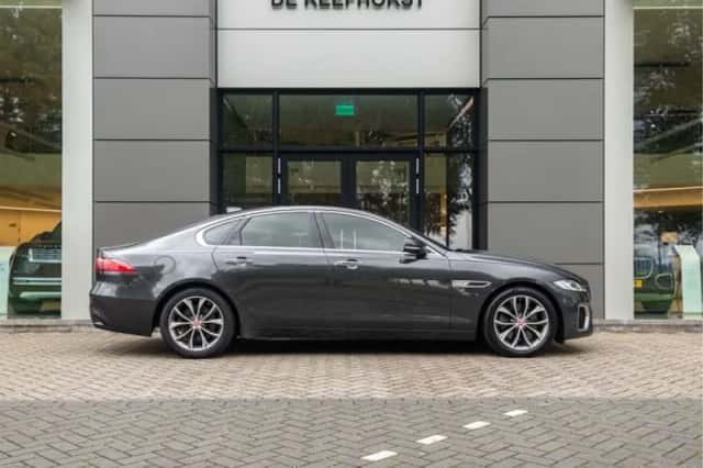 Jaguar XF (2021) thumbnail 9