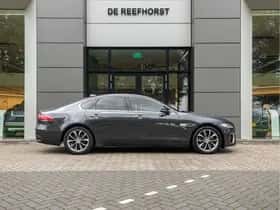 Jaguar XF (2021) thumbnail 9
