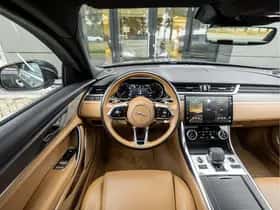 Jaguar XF (2021) thumbnail 10