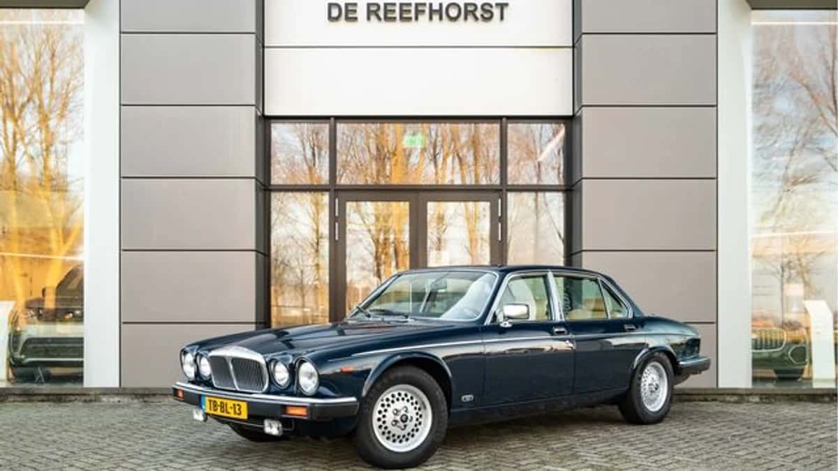 Daimler Double Six (1991) — foto 1