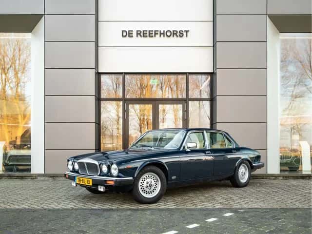 Daimler Double Six (1991) — foto 1