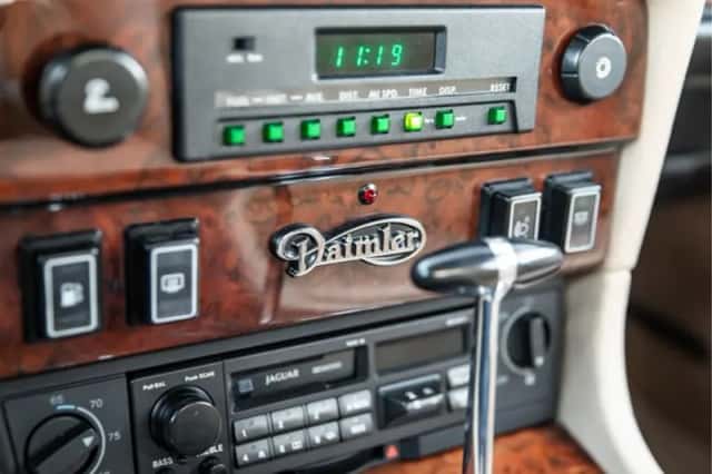 Daimler Double Six (1991) thumbnail 13