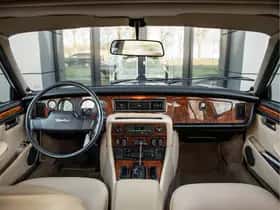 Daimler Double Six (1991) thumbnail 16