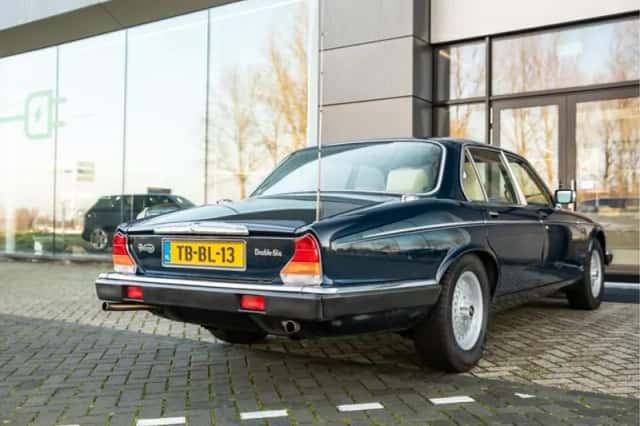 Daimler Double Six (1991) thumbnail 31
