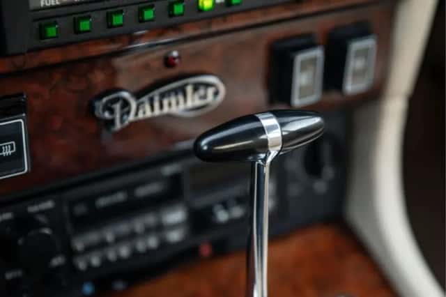 Daimler Double Six (1991) thumbnail 44