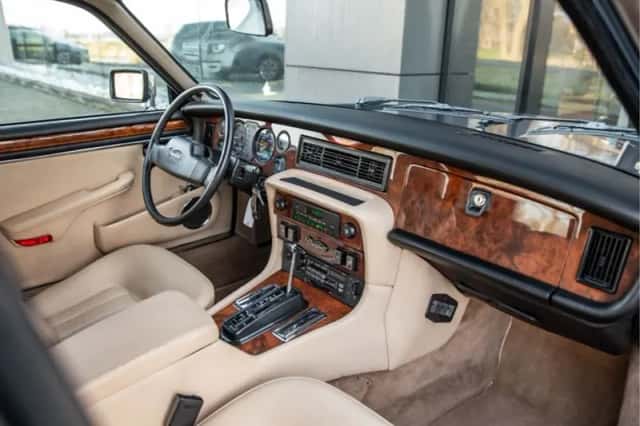 Daimler Double Six (1991) thumbnail 50