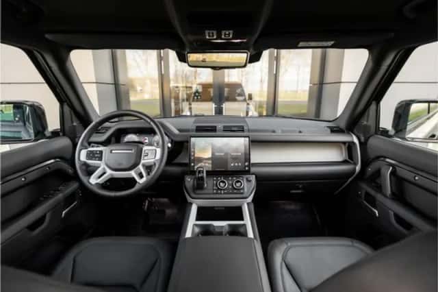Land Rover Defender (2026) thumbnail 17