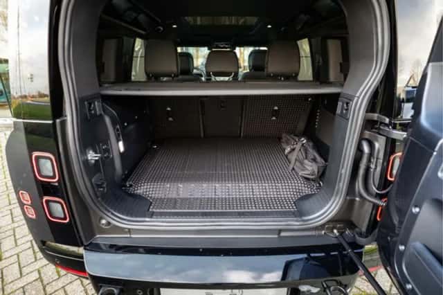 Land Rover Defender (2026) thumbnail 33