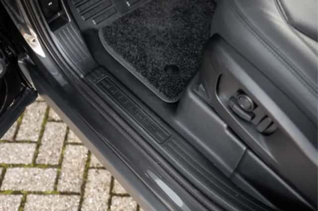 Land Rover Defender (2026) thumbnail 36