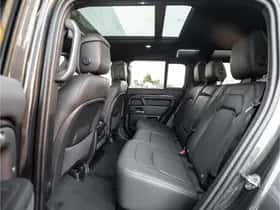 Land Rover Defender (2026) thumbnail 5