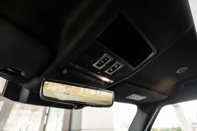 Land Rover Defender (2026) thumbnail 41