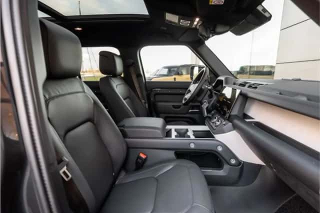 Land Rover Defender (2026) thumbnail 49