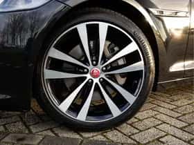 Jaguar XJ (2020) thumbnail 18