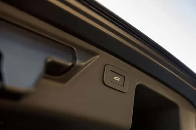 Land Rover Discovery Sport (2026) thumbnail 35