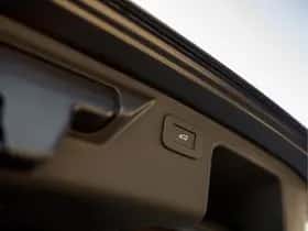 Land Rover Discovery Sport (2026) thumbnail 35