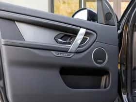 Land Rover Discovery Sport (2026) thumbnail 38