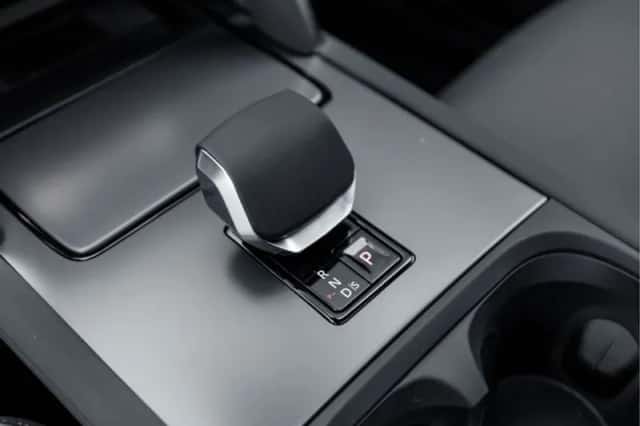 Land Rover Discovery Sport (2026) thumbnail 43