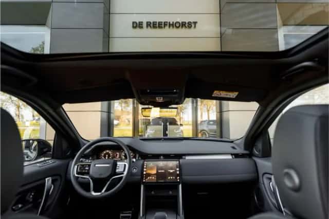 Land Rover Discovery Sport (2026) thumbnail 48