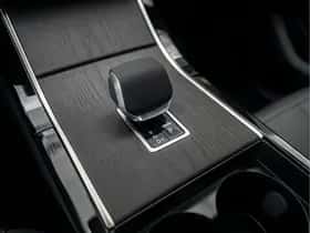 Land Rover Range Rover Velar (2025) thumbnail 18