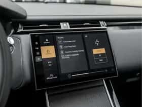 Land Rover Range Rover Velar (2025) thumbnail 38